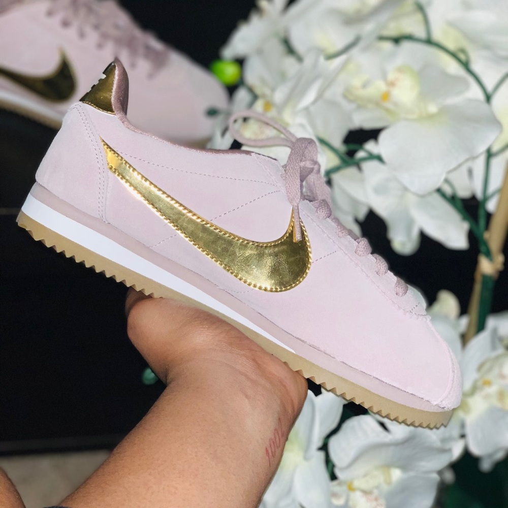 Pink Nike Cortez 💕